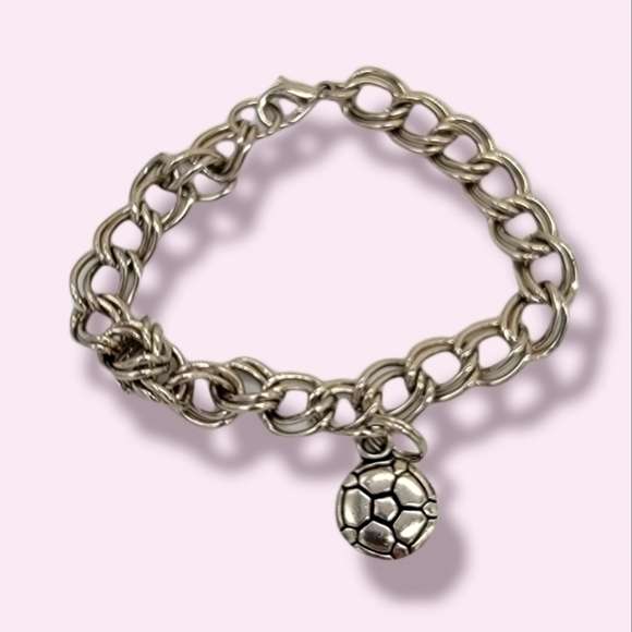 unbranded Jewelry - Double link chunky flower charm‎ bracelet